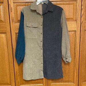 Nasty Gal Women’s Sz 0 Colorblock Corduroy Button Shirt in Tan Blue Gray